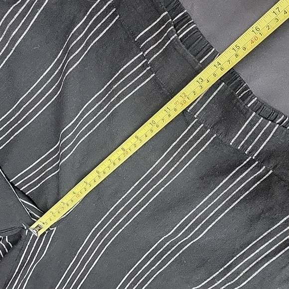 Torrid Size 18 Elastic Waist Black Pinstripe Linen Culotte Pant - Picture 13 of 16